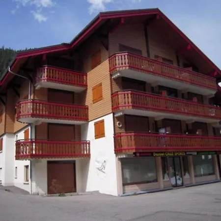 Chatel, 2 Pieces, 6 Personnes - Fr-1-198-201